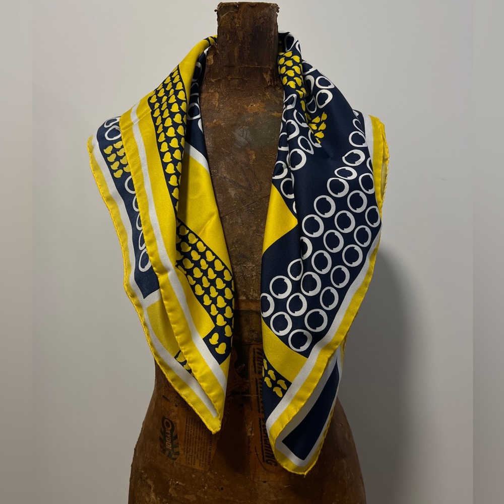 PAUL DAREL 100% Silk Twill Vintage Printed Square Scarf